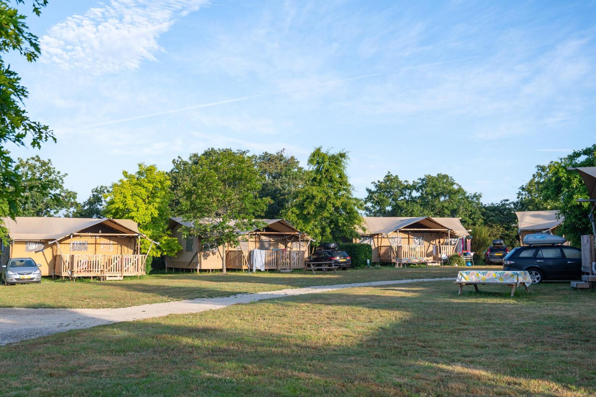 Camping Rcn La Ferme Du Latois Coëx Εξωτερικό φωτογραφία